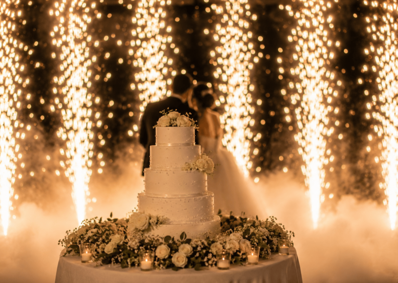cascades d'étincelles pour gâteau de mariage au comtes de provence à Tarascon