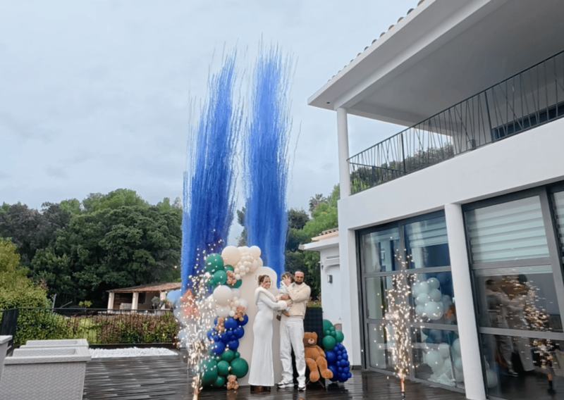 gender reveal buzzer fusées de couleurs ANAIS THOMAS SECRET STORY près de Bandol à la Cadière d'azur