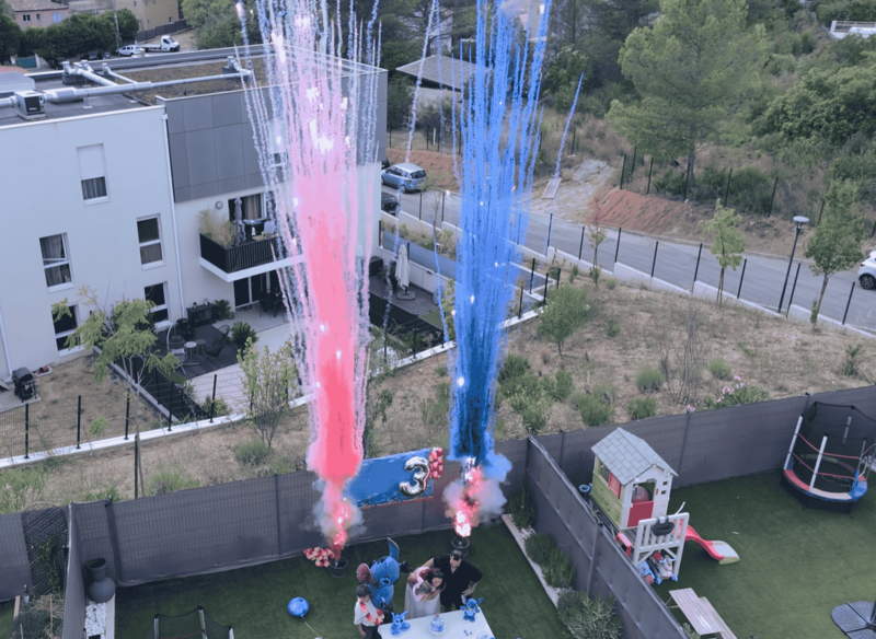fusées de couleurs feux d'artifices de jour pour anniversaire près de Marseille à la Bouilladisse