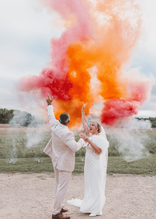Feux d'artifices de jour pour mariage près de Marseille à Cavaillon