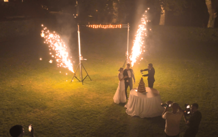 cascades d'étincelles pour wedding cake à Pernes les fontaines près de Cavaillon