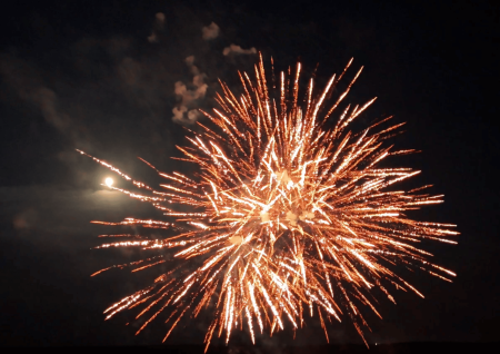 feu d'artifice de nuit pour mariage à Uzès près d'aVIGNON