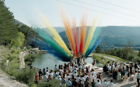 feux d'artifices de jour pour mariage au Mas des 5 fontaines à Sisteron près de Gap
