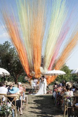 fusées de couleurs pour mariage près de Sisteron