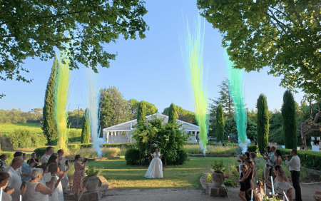 fusées de couleurs ou fumigène de couleur pour première danse à Carnoules