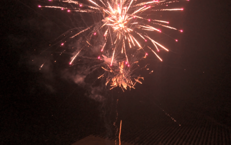 feu d'artifice au Château de Roquefeuille à Trets près de Marseille